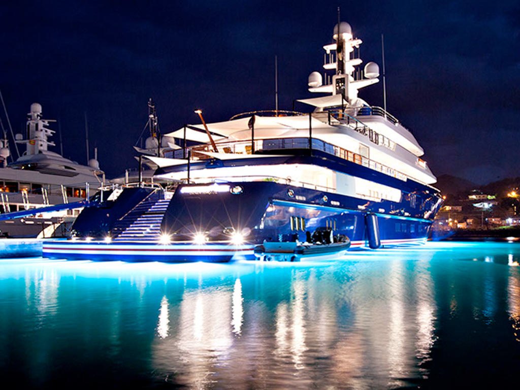 Yacht